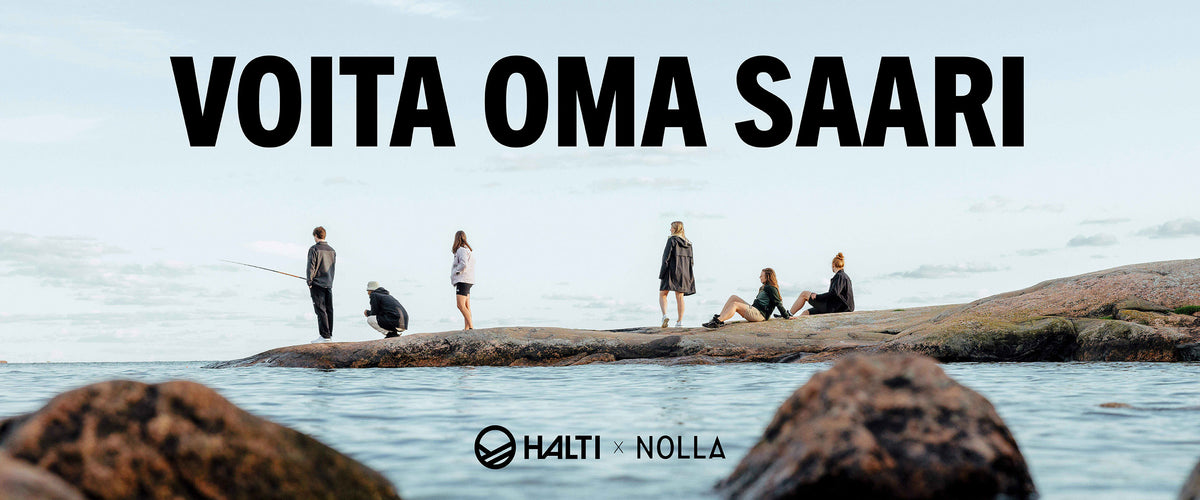 Kuusi ihmistä seisoo ja istuu kivisen saaren rantaviivalla taivaan alla, jossa on suuri teksti