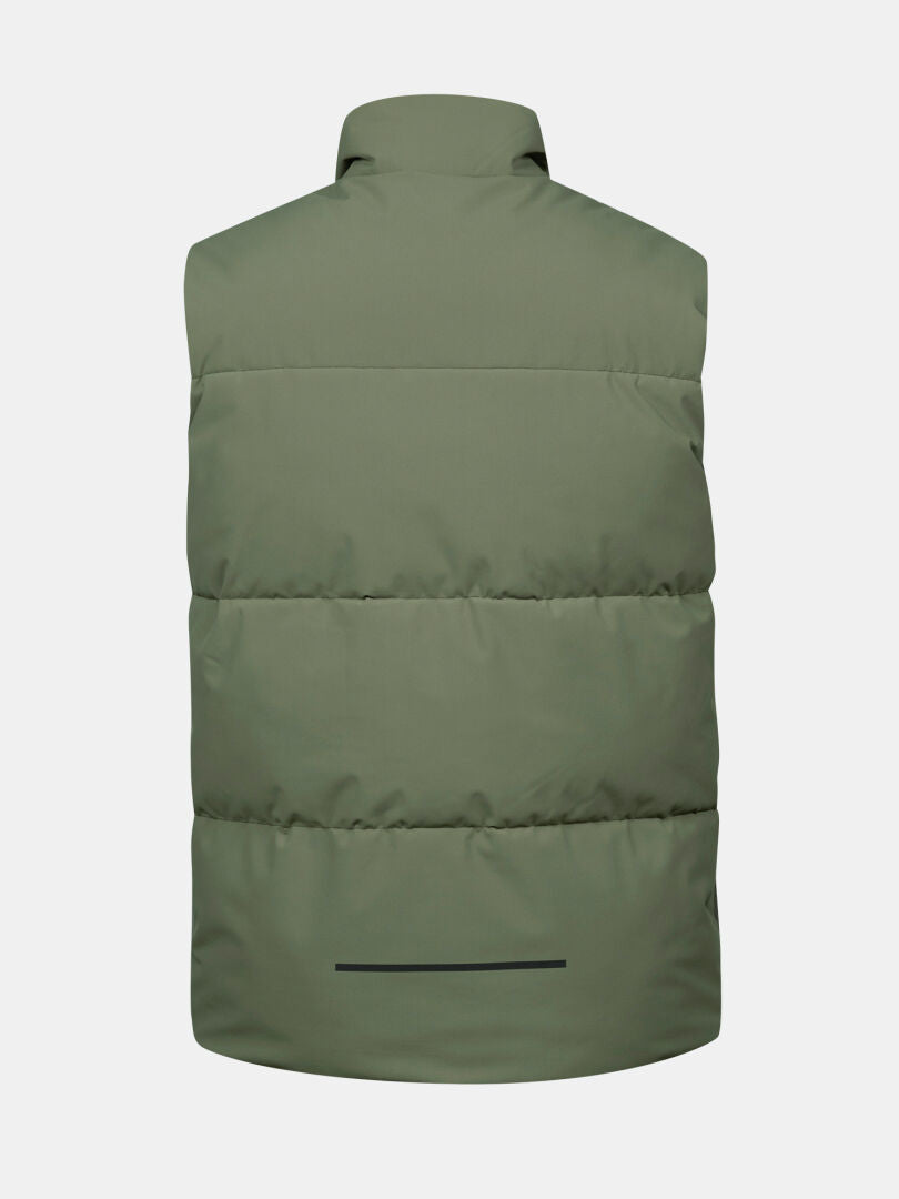 Halti Penger Classic Puffer Liivi Miesten näkyy takaa vihreänä, jossa on vaakasuuntaiset tikkaukset ja musta helmanauha.